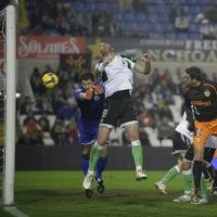 Valencia Tertahan, Sevilla Menang