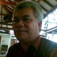 Tahun 2008, Penggunaan Telepon Rumah Turun 3,3 Persen