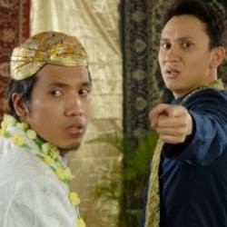 Kawin Laris Tampilkan Penghulu Narsis