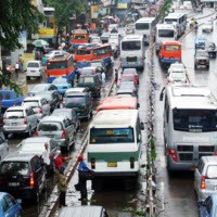 Jalur Tertutup Pohon, Busway Koridor V Jadi Satu Arah