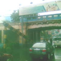 Besi yang Jatuh Digeser, Jatinegara-Matraman Lancar Kembali