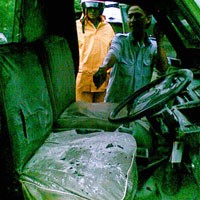 Angkot Lyn E Terbakar Diduga Korsleting Pompa Bensin