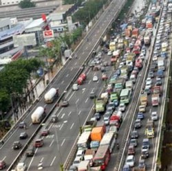 Karyawan di Jaksel  Masuk Pukul 9 karena Banyak Perkantoran