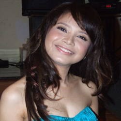 Rossa Ingin Jadi Yang Pertama Untuk Pasha