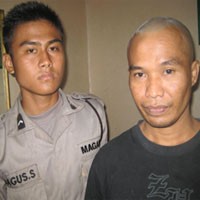 Sembunyikan Shabu di Rak Piring, Budak Narkoba Dibekuk