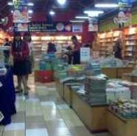 Yuk, Berburu di Bursa Buku Murah