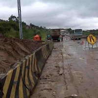 Jalan Tol di KM 114,800 Baru Dibuka Satu Lajur