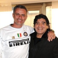 Maradona: Mourinho Pelatih Terbaik 