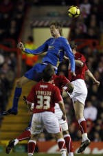 Juara Bertahan Melaju