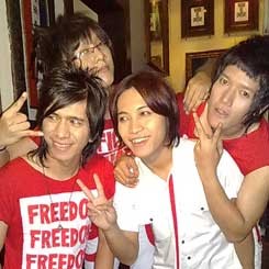 J-Rocks Makin Eksis Dong!