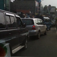 Serempet Rumah Warga, Sopir Truk Diamankan