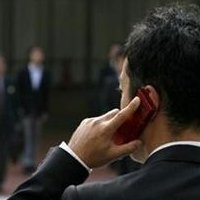 Ponsel Tak Terkait Kanker Melanoma Mata