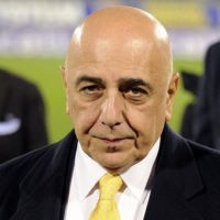 Diancam, Galliani Dapat Kawalan Bersenjata