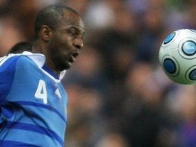 Cedera Terus, Vieira Isyaratkan Pensiun dari Timnas
