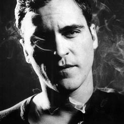 Karir Musik Joaquin Phoenix Diangkat ke Layar Lebar