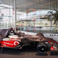 MP4-24 untuk Sang Juara Dunia