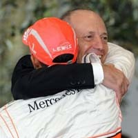 Dennis Tanggalkan Jabatan Team Principal