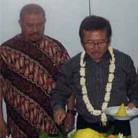 Resmikan Pavingisasi, Walikota Kenalkan Saleh Mukadar ke Warga