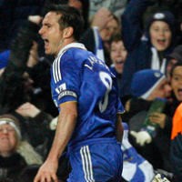 Dramatis, Chelsea Menang di Menit Terakhir 