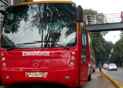 Banjir, Bus TransJ Koridor II  Stop Operasi 