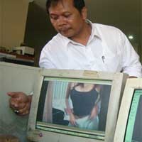 Sediakan Film Porno, Warnetku Digerebek Polisi