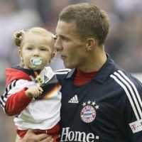 Podolski Kembali ke Cologne