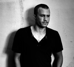 Sebelum Wafat, Heath Ledger Sempat Nonton The Dark Knight