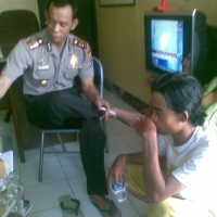 Beli Motor, Asep Gunting Koran