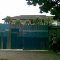 Didemo Warga, Proyek Hotel Four R Mati Suri