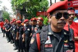 TNI Imbau Seragam dan Atribut Satgas Parpol Tak Mirip Tentara