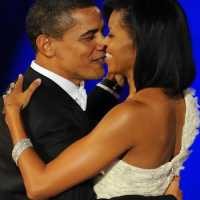 Obama Dansa dengan Michelle di Pesta Perayaan Inaugurasi