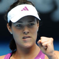 Ivanovic Lancar, Safina Sempat Tersendat