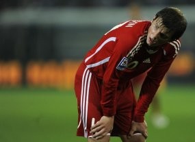 Zenit Ombang-ambingkan Arshavin