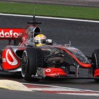 Hamilton Puas Uji MP4-24 