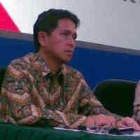 Ahmad Faisal Tak Mau Berkhayal