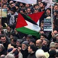 Usai Baca Surat untuk SBY, Ribuan Pendemo Bubar