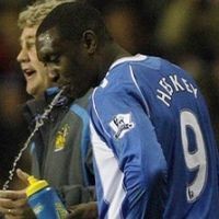Wigan Lepas Heskey ke Villa 