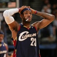 Buzzer Beater James Menangkan Cavs