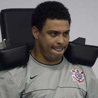 Ronaldo Boleh Clubbing di Corinthians