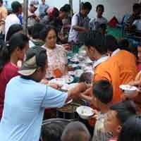 KarSa Unggul, Warga di Kampung SBY Gelar Pesta Bakso