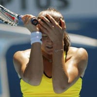 Nyaris Kalah, Safina Minta Ditampar