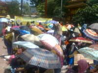 Dapat Rp 1.000, Pengemis di Wihara Dharma Bhakti Ngedumel