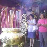 Klenteng Cokro Diserbu Umat Tridharma