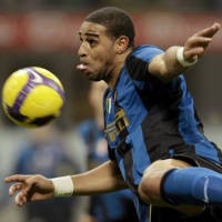 Mourinho Kartu Merah, Adriano Menangkan Inter 