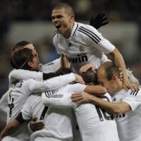 Gol Tunggal Raul Menangkan Madrid