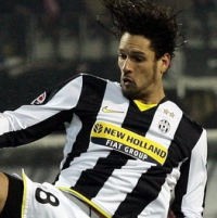 Dunga Tinggalkan Amauri, Panggil Dinho