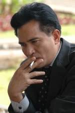 Ditanya Fatwa Haram Rokok, Yusril No Comment