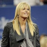 Beli HP Dapat Sharapova, Mau?