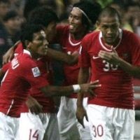 Tuan Rumah Bisa Menang