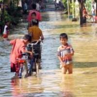 Bengawan Solo Meluap, Ratusan Warga Mengungsi